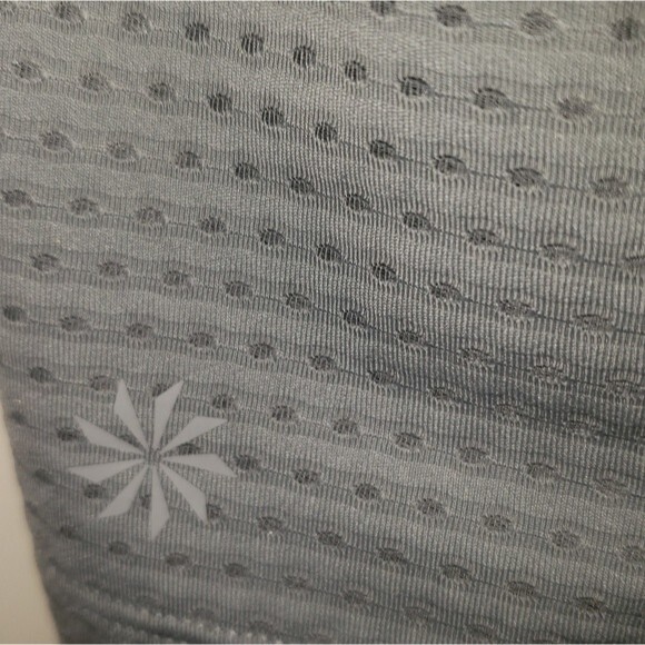 Athleta Gray/Black Flow Tank Yoga Wicking Breathable Odor Resistant Size M - Picture 3 of 5